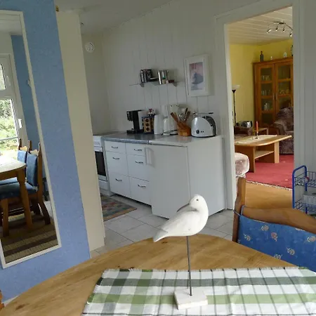 Luv + Lee - #117375 Ferienhaus